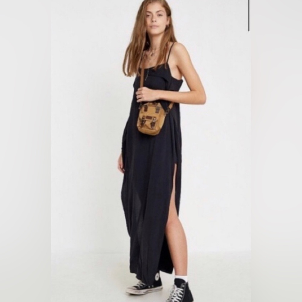 Urban Outfitters UO Black Side Slit Maxi Dress Size Large